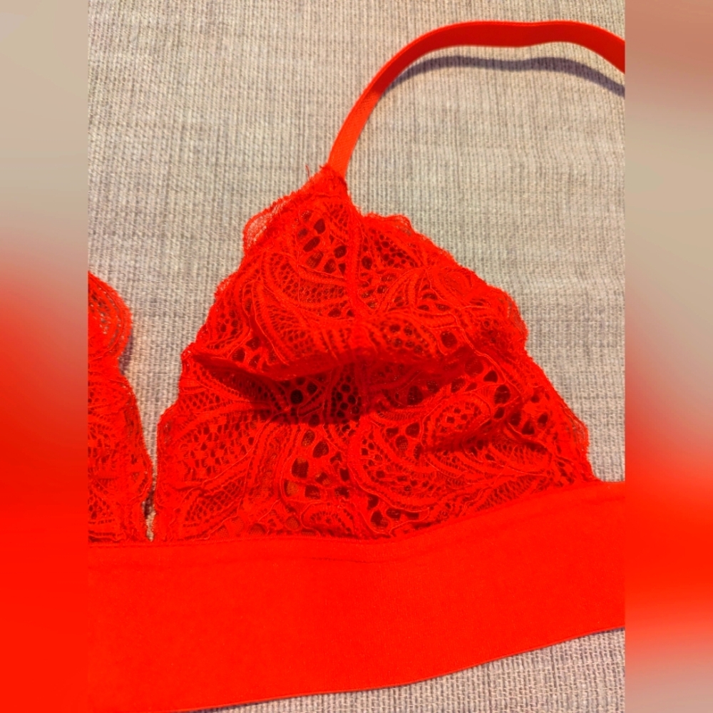 Lively Bright Red Lace Bralette Bra S